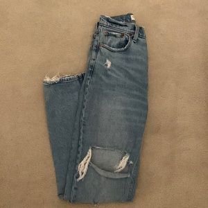 Abercrombie Curve Love 90’s straight jeans